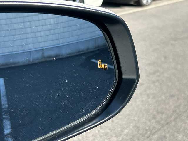 トヨタ アルファード Z 大阪府 2024(令6)年 1.7万km プラチナホワイトパールマイカ ナビ　/フルセグ　/Bluetooth　/ＨＤＭＩ/全方位カメラ　/パノラマルーフ（ＯＰ）/フリップダウンモニター　（ＯＰ）/デジタルインナーミラー　（ＯＰ）/ブラインドスポットモニター（ＯＰ）　/ヘッドアップディスプレイ　（ＯＰ）/スペアタイヤ　（ＯＰ）/モデリスタエアロ　（ＯＰ）/純正シグネチャーイルミブレード（ＯＰ）/AC100V/両側パワースライド/パワーバックドア/レザーシート　/シートヒーター（前席・2列目）/エアーシート（前席・2列目）/ビルトイン2.0ＥＴＣ　（ＯＰ）