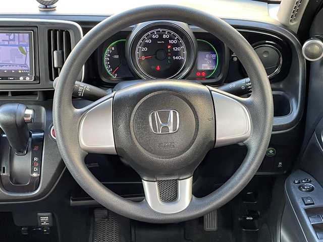 ホンダ Ｎ ＯＮＥ G Lパッケージ 岡山県 2013(平25)年 18.2万km ミラノレッド 登録時走行距離181788km/社外SDナビ/(AM/FM/DISC/TV/BT)/ETC/アイドリングストップ/社外サウンド/(carrozzeria)/プッシュスタート/スマートキー/スペアキー/純正14インチアルミホイール/シートカバー/パワーウィンドウ/パワーステアリング/キセノンヘッドライト