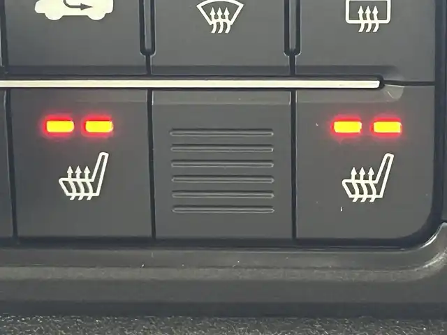 ホンダ Ｎ ＢＯＸ カスタム 岡山県 2023(令5)年 0.2万km トワイライトミストブラックパール 純正9インチホンダコネクトナビ/LXU-242NBi/地デジ/Bluetooth/CD/DVD/カープレイ/マルチビューカメラ/両側パワースライドドア/シートヒーター/ホンダセンシング/アダプティブクルーズコントロール/LEDヘッドライト/プッシュスタート/スマートキー/純正前後ドラレコ/純正14インチアルミホイール/オートホールド/純正フロアマット/踏み間違え防止/オートライト