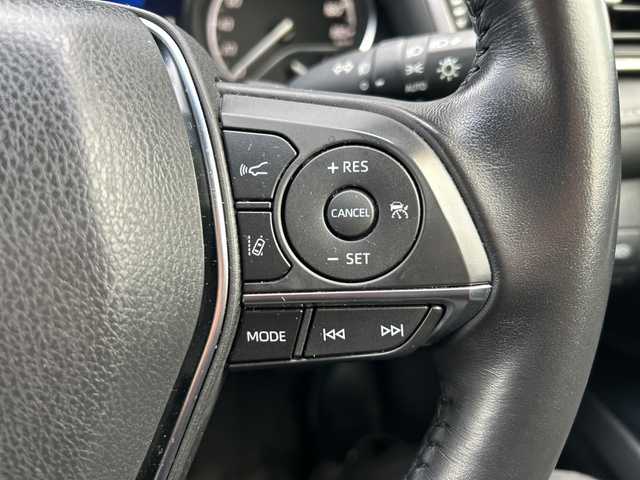 トヨタ カムリ WSレザーパッケージ 岐阜県 2018(平30)年 3.8万km エモーショナルレッドⅡ 登録時走行距離：37250km/TコネクトSDナビ/バックモニター/フルセグテレビ・Bluetooth・CD/レーダークルーズコントロール/ブラインドスポットモニター/前方ドライブレコーダー/レザーシート/シートヒーター/禁煙車/コーナーセンサー/レーンキープアシスト/LEDヘッドライト/オートライト/オートマチックハイビーム/電動リアゲート/USB/パドルシフト/アイドリングストップ