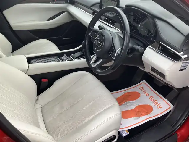 マツダ マツダ６ワゴン XD Lパッケージ 広島県 2019(令1)年 4.4万km ソウルレッドクリスタルM スマートブレーキサポート/マツダコネクトナビ/360度モニター/ホワイトレザーシート/4WD車/シートヒーター（運転席・助手席）/ベンチレーションシート（運転席・助手席）/パワーシート（運転席・助手席）/フルセグTV/Bluetooth/ステアリングヒーター/レーダークルーズ/ヘッドアップディスプレイ/ブラインドスポットモニタリング/レーンキープアシスト/ルーフレール/新車保証書/取扱説明書/スペアキー