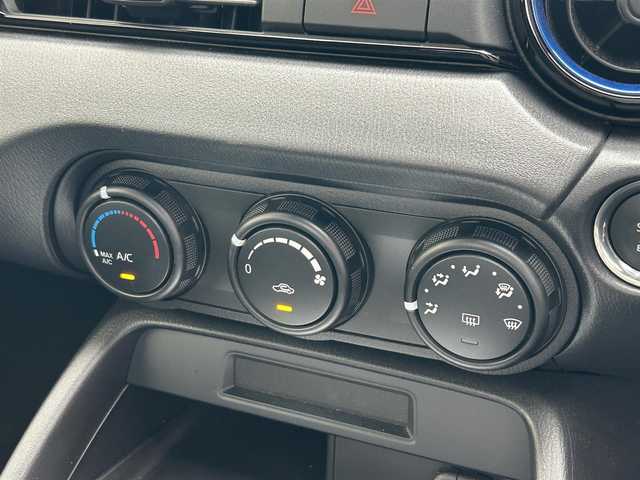 マツダ ロードスター 990S 滋賀県 2022(令4)年 1.5万km ソウルレッドクリスタルM ガソリン/2WD(FR)/6速MT/純正オーディオ/（AM/FM）/プリクラッシュブレーキアシスト	/ブラインド・スポット・モニタリング/ヒル・ローンチ・アシスト/ブレンボキャリパー/RAYS純正ホイール16インチ/ミラー一体型ドライブレコーダー/レーンキープアシスト/横滑り防止/リアコーナーセンサー/ステアリングスイッチ/オートライト/LEDヘッドライト/スマートキー/革巻きステアリング/パワーウィンドウ