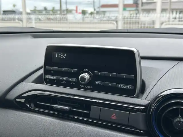 マツダ ロードスター 990S 滋賀県 2022(令4)年 1.5万km ソウルレッドクリスタルM ガソリン/2WD(FR)/6速MT/純正オーディオ/（AM/FM）/プリクラッシュブレーキアシスト	/ブラインド・スポット・モニタリング/ヒル・ローンチ・アシスト/ブレンボキャリパー/RAYS純正ホイール16インチ/ミラー一体型ドライブレコーダー/レーンキープアシスト/横滑り防止/リアコーナーセンサー/ステアリングスイッチ/オートライト/LEDヘッドライト/スマートキー/革巻きステアリング/パワーウィンドウ