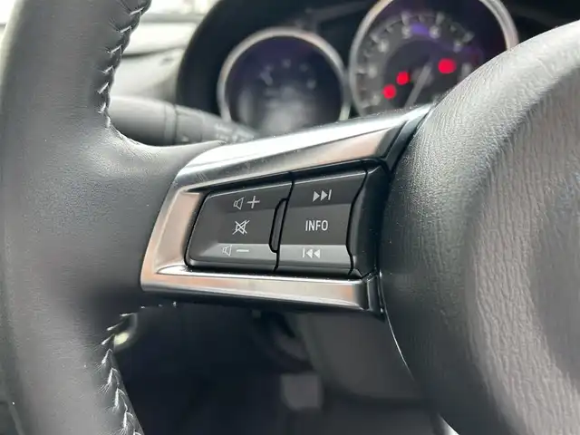 マツダ ロードスター 990S 滋賀県 2022(令4)年 1.5万km ソウルレッドクリスタルM ガソリン/2WD(FR)/6速MT/純正オーディオ/（AM/FM）/プリクラッシュブレーキアシスト	/ブラインド・スポット・モニタリング/ヒル・ローンチ・アシスト/ブレンボキャリパー/RAYS純正ホイール16インチ/ミラー一体型ドライブレコーダー/レーンキープアシスト/横滑り防止/リアコーナーセンサー/ステアリングスイッチ/オートライト/LEDヘッドライト/スマートキー/革巻きステアリング/パワーウィンドウ