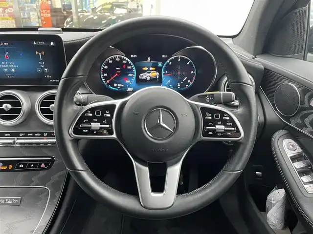 メルセデス・ベンツ Ｍ・ベンツ ＧＬＣ２２０ 東京都 2021(令3)年 2.6万km グレー 車体色　セレナイトグレーマグノ　297/ワンオーナー/マグノナイトエディション/12.3インチコックピットディスプレイ/純正ナビ/（フルセグ/BT/USB/FM/AM）/アダプティブクルーズコントロール/レンキープアシスト/ブラインドスポットモニター/全方位カメラ/パドルシフト/レザーシート/シートヒーター（D/N）/エアーシート（D/N）/パワーシート（D/N）/パワーバックドア/スマートキー×２/ETC2.0/純正２０インチアルミ