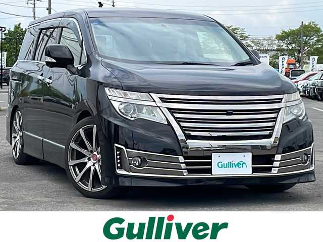 日産 エルグランド ライダー ブラックライン黒本革 パワーシート 道央・札幌 2015(平27)年 4.4万km ファントムブラック ４WD/ワンオーナー/ローダウン/純正ディーラーOPナビ/CD/DVD/BT/フルセグ/純正フリップダウンモニター/インテリジェントブレーキアシスト/横滑り防止装置/レーダークルーズコントロール/クリアランスソナー/アラウンドビューモニター/ビルトインETC/ドライブレコーダー/デジタルインナーミラー/センターデフロック/ECOMODE/両側パワースライドドア/パワーバックドア/前席パワーシート/前席シートヒーター/D席メモリーシート/N席/２列目オットマン/レザーシート/革巻きステアリング/ステアリングリモコン/AC100V/MTモード付AT/プッシュスタート/スマートキー/LEDヘッドライト/オートライト/フォグランプ/電動格納ミラー/ウィンカーミラー/純正フロアマット/ドアバイザー/純正AW付冬タイヤ積込/225/55/R18/2016年/山6mm