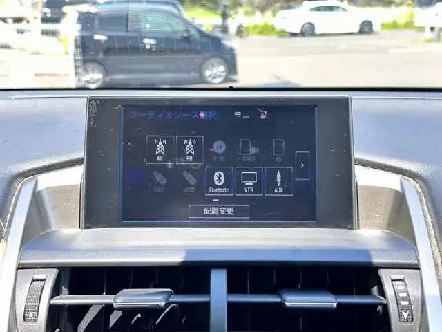 レクサス ＮＸ 300h Iパッケージ 宮城県 2015(平27)年 8.5万km ソニックチタニウム パノラマルーフ/プリクラッシュセーフティシステムセット/・ミリ波レーダー式プリクラッシュセーフティシステム/・レーダークルーズコントロール/レーンディパーチャーアラートセット/・ステアリング制御付レーンディパーチャーアラート/・オートマチックハイビーム/ソナーセット/・クリアランスソナー/・バックソナー/＝＝＝/純正ナビ/・CD/DVD/・Bluetooth/・フルセグTV/サイドカメラ/バックカメラ/ビルトインETC/ドライブレコーダー/L_texシート（合皮）/シートヒーター/パワーシート（運転席メモリー機能付）/革巻きステアリング/ステアリングヒーター/パドルシフト/ステアリングスイッチ/電動パーキングブレーキ/ブレーキホールド/角型3眼LEDヘッドランプ/フォグランプ/オートライト/スマートキー＆プッシュスタート/電動格納ミラー/純正17インチAW/純正フロアマット/トノカバー/W/サイド/カーテンエアバッグ