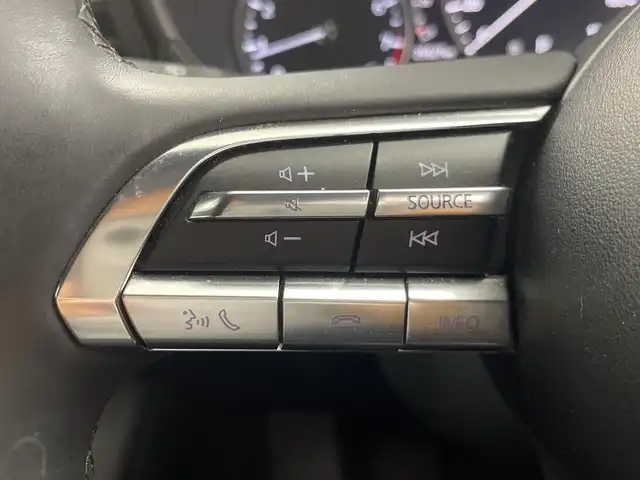 マツダ マツダ３ファストバック 15S ツーリング 三重県 2020(令2)年 2.6万km ディープクリスタルブルーマイカ 禁煙車/マツダコネクトナビ/　フルセグTV/DVD/USB/Bluetooth/全方位カメラ/デュアルオートAC/MTモード付きAT/革巻きステアリング/ステアリングスイッチ/レーダークルーズコントロール/PCS/LKA/BSM/オートハイビーム/前後コーナーセンサー/アイドリングストップ/ETC/純正LEDヘッドライト/サイド/カーテンエアバック