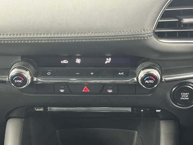 マツダ マツダ３ファストバック 15S ツーリング 愛知県 2020(令2)年 2.6万km ディープクリスタルブルーマイカ 禁煙車/純正10.25インチナビ/（フルセグTV/DVD/CD/USB/Bluetooth/HDMI)/全方位カメラ/i-ActiveSense/・衝突軽減ブレーキ/・レーンキープアシスト/・レーダークルーズコントロール/・オートマチックハイビーム/・ブラインドスポットモニター/・コーナーセンサー/ヘッドアップディスプレイ/ETC/アイドリングストップ/純正18インチアルミホイール/スマートキー/プッシュスタート/スペアキー1本/LEDヘッドライト/オートライト/純正フロアマット/横滑り防止装置/電動格納ミラー/電子パーキングブレーキ/オートホールド