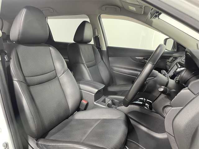 日産 エクストレイル 20Xi 大阪府 2019(平31)年 2.7万km ブリリアントホワイトパール ProPILOT 純正9incナビ(フルセグ/DVD再生/Bluetooth) 360カメラ ETC デジタルインナーミラー 革シート 電動リアゲート 衝突軽減 レーダーC BSM クリアランスソナー