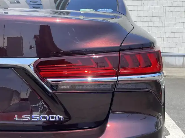 レクサス ＬＳ 500h Iパッケージ 静岡県 2018(平30)年 5万km ソニックアゲート ムーンルーフ/純正12.3型ナビ/　(Bluetooth/DVD/Blu-ray)/フルセグTV/パノラミックビューモニター/ビルトインETC2.0/レーダークルーズコントロール/クリアランスソナー/セーフティシステムプラスA/・プリクラッシュセーフティシステム/・レーンチェンジアシスト/・ドライバー異常時停車支援システム/・アダプティブハイビームシステム/・ロードサインアシスト/・先行車発進告知機能/・フロントクロストラフィックアラート/・レーントレーシングアシスト/LEDヘッドランプ/本革巻きステアリング/パドルシフト/本革シート/前席パワーシート/前席シートヒーター/ベンチレーション/プレミアムサウンドシステム/純正19インチアルミホイール/スマートエントリー/スタートシステム/禁煙車/カードキー有