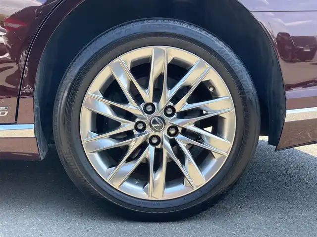 レクサス ＬＳ 500h Iパッケージ 静岡県 2018(平30)年 5万km ソニックアゲート ムーンルーフ/純正12.3型ナビ/　(Bluetooth/DVD/Blu-ray)/フルセグTV/パノラミックビューモニター/ビルトインETC2.0/レーダークルーズコントロール/クリアランスソナー/セーフティシステムプラスA/・プリクラッシュセーフティシステム/・レーンチェンジアシスト/・ドライバー異常時停車支援システム/・アダプティブハイビームシステム/・ロードサインアシスト/・先行車発進告知機能/・フロントクロストラフィックアラート/・レーントレーシングアシスト/LEDヘッドランプ/本革巻きステアリング/パドルシフト/本革シート/前席パワーシート/前席シートヒーター/ベンチレーション/プレミアムサウンドシステム/純正19インチアルミホイール/スマートエントリー/スタートシステム/禁煙車/カードキー有