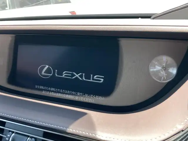 レクサス ＬＳ 500h Iパッケージ 静岡県 2018(平30)年 5万km ソニックアゲート ムーンルーフ/純正12.3型ナビ/　(Bluetooth/DVD/Blu-ray)/フルセグTV/パノラミックビューモニター/ビルトインETC2.0/レーダークルーズコントロール/クリアランスソナー/セーフティシステムプラスA/・プリクラッシュセーフティシステム/・レーンチェンジアシスト/・ドライバー異常時停車支援システム/・アダプティブハイビームシステム/・ロードサインアシスト/・先行車発進告知機能/・フロントクロストラフィックアラート/・レーントレーシングアシスト/LEDヘッドランプ/本革巻きステアリング/パドルシフト/本革シート/前席パワーシート/前席シートヒーター/ベンチレーション/プレミアムサウンドシステム/純正19インチアルミホイール/スマートエントリー/スタートシステム/禁煙車/カードキー有