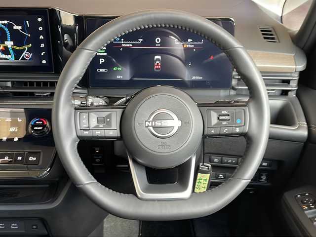 日産 セレナ e－4ORCE ハイウェイスターV 長野県 2025(令7)年 0.3万km パールⅡ ４WD/純正メーカーナビフルセグTV/フリップダウンモニター/両側パワースライドドア/３６０度セーフティアシスト/プロパイロットパーキング/インテリジェントアラウンドビューモニター/インテリジェントルームミラー/ETC２.０/ステアリングヒーター/保証書・取説/スペアキー