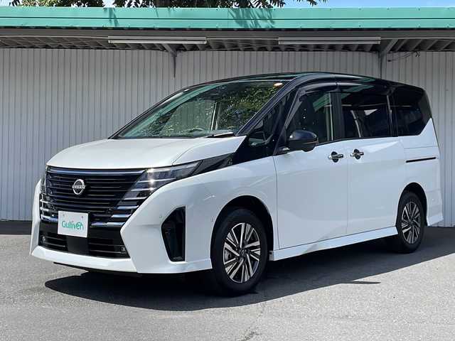 日産 セレナ e－4ORCE ハイウェイスターV 長野県 2025(令7)年 0.3万km パールⅡ ４WD/純正メーカーナビフルセグTV/フリップダウンモニター/両側パワースライドドア/３６０度セーフティアシスト/プロパイロットパーキング/インテリジェントアラウンドビューモニター/インテリジェントルームミラー/ETC２.０/ステアリングヒーター/保証書・取説/スペアキー