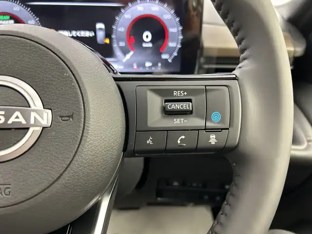 日産 セレナ e－パワー ハイウェイスター V 三重県 2025(令7)年 0.1千km プリズムホワイト 純正12.3インチナビ/フルセグ/HDMI/インテリジェントアラウンドビューモニター/インテリジェントルームミラー/ワイヤレス充電器/ETC2.0/ドライブレコーダー（前後セット）/プロパイロット/レーダークルーズコントロール/衝突軽減ブレーキ/レーンキープアシスト/ブラインドスポットモニター/コーナーセンサー/オートハイビーム/純正16インチAW/両側パワースライドドア/スマートキー２