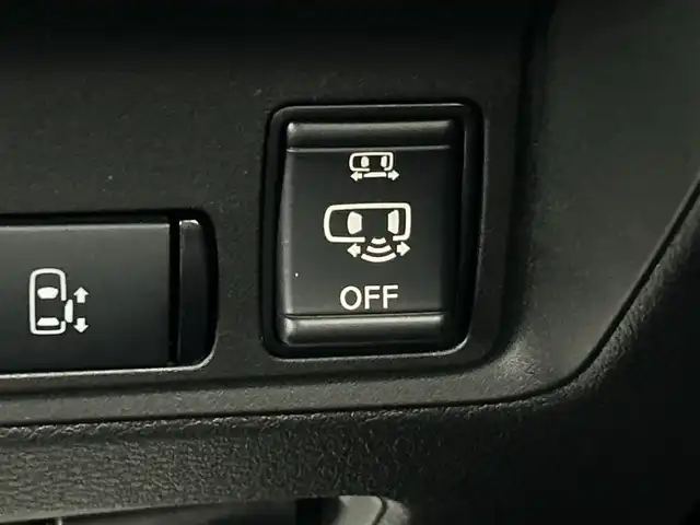 日産 セレナ e－パワー ハイウェイスター V 三重県 2025(令7)年 0.1千km プリズムホワイト 純正12.3インチナビ/フルセグ/HDMI/インテリジェントアラウンドビューモニター/インテリジェントルームミラー/ワイヤレス充電器/ETC2.0/ドライブレコーダー（前後セット）/プロパイロット/レーダークルーズコントロール/衝突軽減ブレーキ/レーンキープアシスト/ブラインドスポットモニター/コーナーセンサー/オートハイビーム/純正16インチAW/両側パワースライドドア/スマートキー２