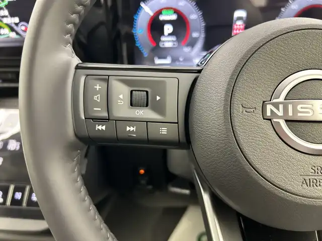 日産 セレナ e－パワー ハイウェイスター V 三重県 2025(令7)年 0.1千km プリズムホワイト 純正12.3インチナビ/フルセグ/HDMI/インテリジェントアラウンドビューモニター/インテリジェントルームミラー/ワイヤレス充電器/ETC2.0/ドライブレコーダー（前後セット）/プロパイロット/レーダークルーズコントロール/衝突軽減ブレーキ/レーンキープアシスト/ブラインドスポットモニター/コーナーセンサー/オートハイビーム/純正16インチAW/両側パワースライドドア/スマートキー２