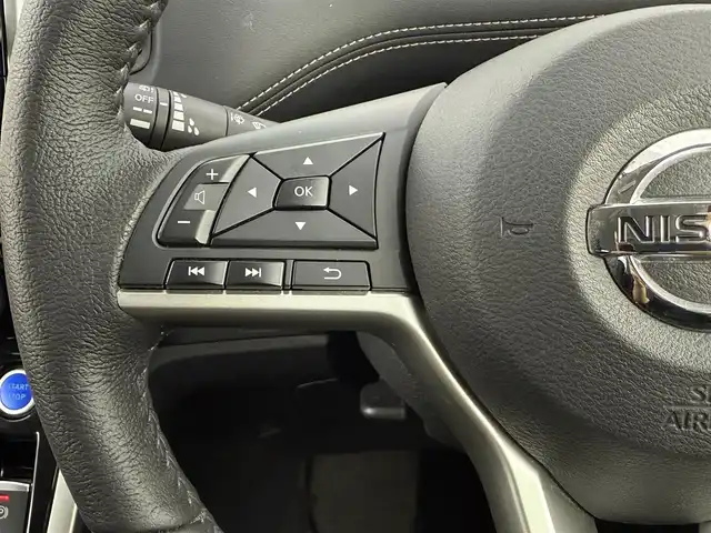 日産 セレナ e－パワー ハイウェイスター V 埼玉県 2018(平30)年 4.2万km ブリリアントホワイトパール 純９型ナビ　プロパイロット　フリップダウンモニター　全方位　温シート　液晶ミラー　両側電動　ETC　ドライブレコーダー　ハンドルヒーター　衝突被害軽減　レーダークルーズコントロール　コーナーセンサー