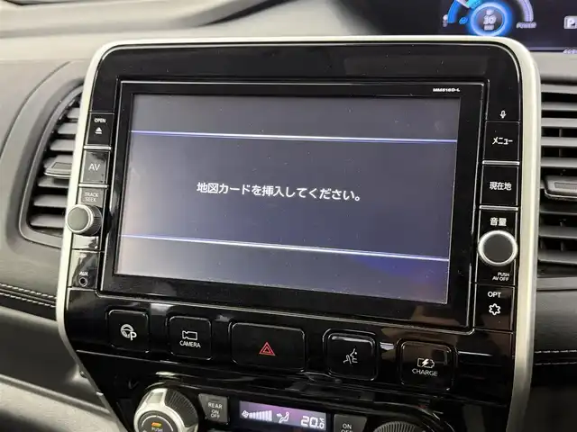 日産 セレナ e－パワー ハイウェイスター V 埼玉県 2018(平30)年 4.2万km ブリリアントホワイトパール 純９型ナビ　プロパイロット　フリップダウンモニター　全方位　温シート　液晶ミラー　両側電動　ETC　ドライブレコーダー　ハンドルヒーター　衝突被害軽減　レーダークルーズコントロール　コーナーセンサー