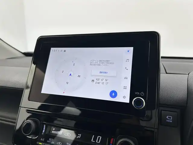 トヨタ シエンタ ハイブリッド G 千葉県 2025(令7)年 0.1千km グレイッシュブルー 安全装備（セーフティセンス）/・プリクラッシュセーフティ/・レーンディパーチャーアラート/・レーントレーシングアシスト/・レーダークルーズコントロール（停止保持機能無）/・オートマチックハイビーム/・ロードサインアシスト/・アダプティブドライビングアシスト/・発進遅れ告知機能/純正8インチディスプレイ/・AM/FMチューナー/・AppleCarPlay/AndroidAuto/・Bluetooth対応/・全方位カメラ/ブラインドスポットモニター/両側パワースライドドア/LEDヘッドライト/前後コーナーセンサー/ビルトインETC/スマートキー