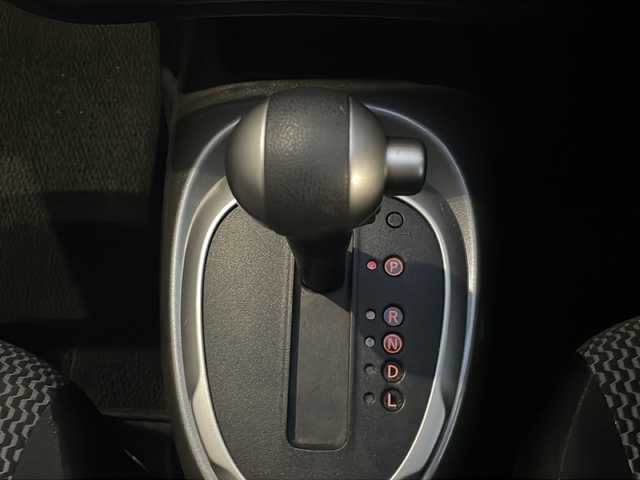 日産 ジューク 15RS 島根県 2015(平27)年 8.5万km サンライトイエロー 社外7インチメモリナビゲーション(AVIC-RZ03)/フルセグ CD DVD SD ラジオ/ETC/アイドリングストップ/電動格納ミラー/シートリフター/ヘッドライトレベライザー