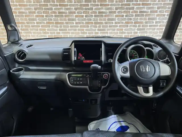 ホンダ Ｎ ＢＯＸ G SSパッケージ 岩手県 2013(平25)年 9.6万km プレミアムディープロッソパール ４WD/両側パワースライドドア/横滑り防止装置/アイドリングストップ/ヒーテッドドアミラー/運転席ハイトアジャスター/ヘッドライトレベライザー/ベンチシート/チップアップリアシート/ETC/エンジンスターター/スマートキーシステム/14インチアルミホイール