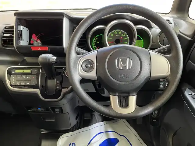 ホンダ Ｎ ＢＯＸ G SSパッケージ 岩手県 2013(平25)年 9.6万km プレミアムディープロッソパール ４WD/両側パワースライドドア/横滑り防止装置/アイドリングストップ/ヒーテッドドアミラー/運転席ハイトアジャスター/ヘッドライトレベライザー/ベンチシート/チップアップリアシート/ETC/エンジンスターター/スマートキーシステム/14インチアルミホイール