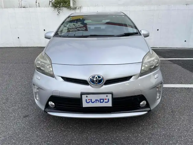 トヨタ プリウス S ツーリングセレクション 千葉県 2013(平25)年 9.5万km シルバーM (株)IDOMが運営する【じしゃロン八千代店】の自社ローン対象車両になります。こちらは現金またはオートローンご利用時の価格です。自社ローンご希望の方は別途その旨お申付け下さい/SDナビ/バックカメラ/純正AW/スマートキー