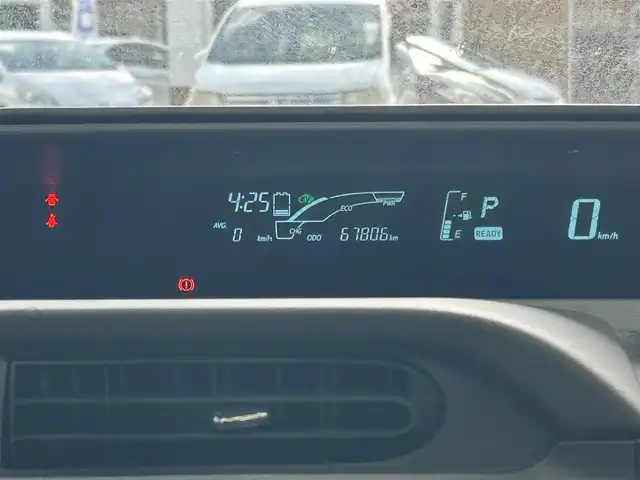 トヨタ アクア 沖縄県 2014(平26)年 6.8万km スーパーホワイトⅡ (株)IDOMが運営する【じしゃロンコザ店】の自社ローン専用車両になりますこちらは現金またはオートローンご利用時の価格です。自社ローンご希望の方は別途その旨お申付け下さい/純正ナビ　/フルセグＴＶ　/ＥＴＣ　/バックカメラ　/ドライブレコーダー前後　/Ｂｌｕｅｔｏｏｔｈ接続　/純正フロアマット　/オートライト　/ハロゲンヘッドランプ　/パワーステアリング　/プッシュスタート