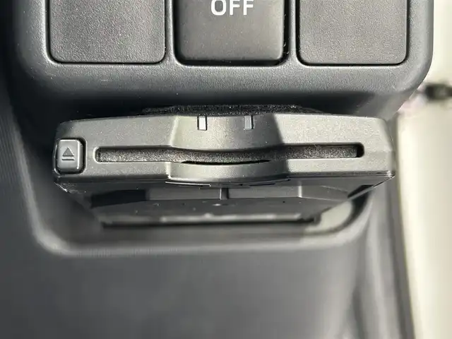 トヨタ アクア 沖縄県 2014(平26)年 6.8万km スーパーホワイトⅡ (株)IDOMが運営する【じしゃロンコザ店】の自社ローン専用車両になりますこちらは現金またはオートローンご利用時の価格です。自社ローンご希望の方は別途その旨お申付け下さい/純正ナビ　/フルセグＴＶ　/ＥＴＣ　/バックカメラ　/ドライブレコーダー前後　/Ｂｌｕｅｔｏｏｔｈ接続　/純正フロアマット　/オートライト　/ハロゲンヘッドランプ　/パワーステアリング　/プッシュスタート