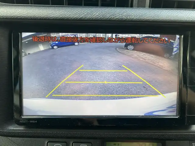 トヨタ アクア 沖縄県 2014(平26)年 6.8万km スーパーホワイトⅡ (株)IDOMが運営する【じしゃロンコザ店】の自社ローン専用車両になりますこちらは現金またはオートローンご利用時の価格です。自社ローンご希望の方は別途その旨お申付け下さい/純正ナビ　/フルセグＴＶ　/ＥＴＣ　/バックカメラ　/ドライブレコーダー前後　/Ｂｌｕｅｔｏｏｔｈ接続　/純正フロアマット　/オートライト　/ハロゲンヘッドランプ　/パワーステアリング　/プッシュスタート