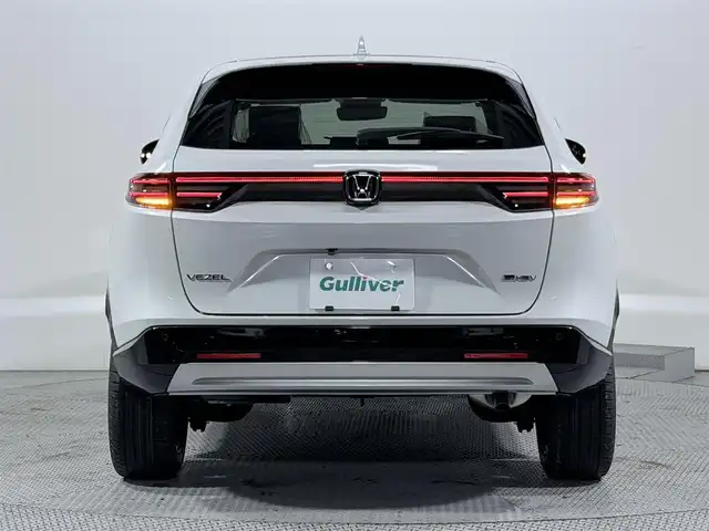 ホンダ ヴェゼル ハイブリッド e:HEV Z 大阪府 2025(令7)年 0.1千km プラチナホワイトパール 純正ナビ /シートヒーター /ホンダセンシング/レーダークルコン　/コーナーセンサー　/レーンアシスト　/ＬＥＤヘッドライト　/電動リアゲート　/プッシュスタート　/ブラインドスポットモニター　/オートライト/オートエアコン/電格ミラー　/ハンドルヒーター