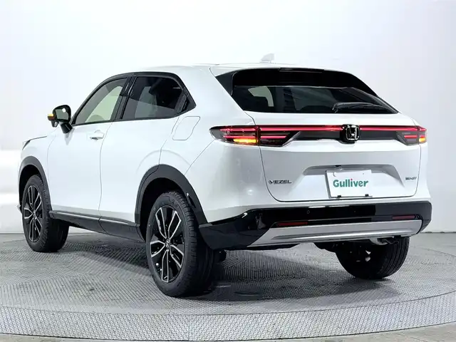 ホンダ ヴェゼル ハイブリッド e:HEV Z 大阪府 2025(令7)年 0.1千km プラチナホワイトパール 純正ナビ /シートヒーター /ホンダセンシング/レーダークルコン　/コーナーセンサー　/レーンアシスト　/ＬＥＤヘッドライト　/電動リアゲート　/プッシュスタート　/ブラインドスポットモニター　/オートライト/オートエアコン/電格ミラー　/ハンドルヒーター