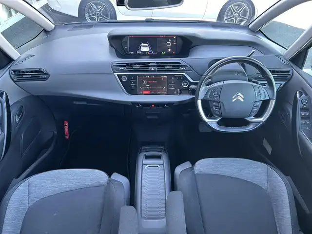シトロエン グランドＣ４ピカソ シャイン ブルーHDi 埼玉県 2017(平29)年 5.8万km ベージュ ACC /Apple Car Play /バックカメラ レーンキープアシスト /インテリジェントハイビーム /ブラインドスポットモニター /パーキングセンサー /ドライブレコーダー /ETC /3列シート /純正17アルミホイール