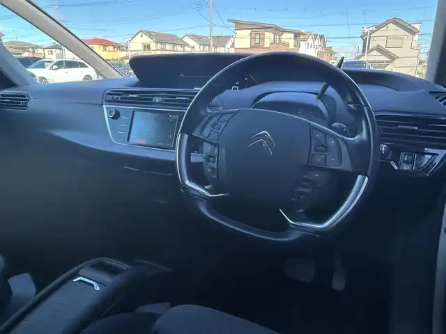 シトロエン グランドＣ４ピカソ シャイン ブルーHDi 埼玉県 2017(平29)年 5.8万km ベージュ ACC /Apple Car Play /バックカメラ レーンキープアシスト /インテリジェントハイビーム /ブラインドスポットモニター /パーキングセンサー /ドライブレコーダー /ETC /3列シート /純正17アルミホイール