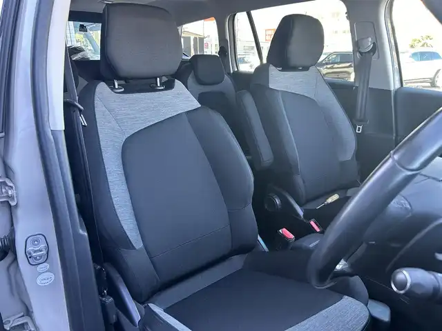 シトロエン グランドＣ４ピカソ シャイン ブルーHDi 埼玉県 2017(平29)年 5.8万km ベージュ ACC /Apple Car Play /バックカメラ レーンキープアシスト /インテリジェントハイビーム /ブラインドスポットモニター /パーキングセンサー /ドライブレコーダー /ETC /3列シート /純正17アルミホイール