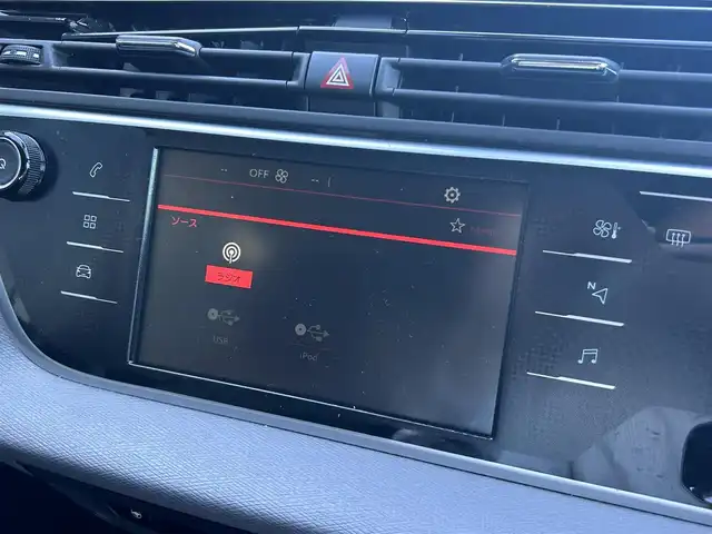 シトロエン グランドＣ４ピカソ シャイン ブルーHDi 埼玉県 2017(平29)年 5.8万km ベージュ ACC /Apple Car Play /バックカメラ レーンキープアシスト /インテリジェントハイビーム /ブラインドスポットモニター /パーキングセンサー /ドライブレコーダー /ETC /3列シート /純正17アルミホイール