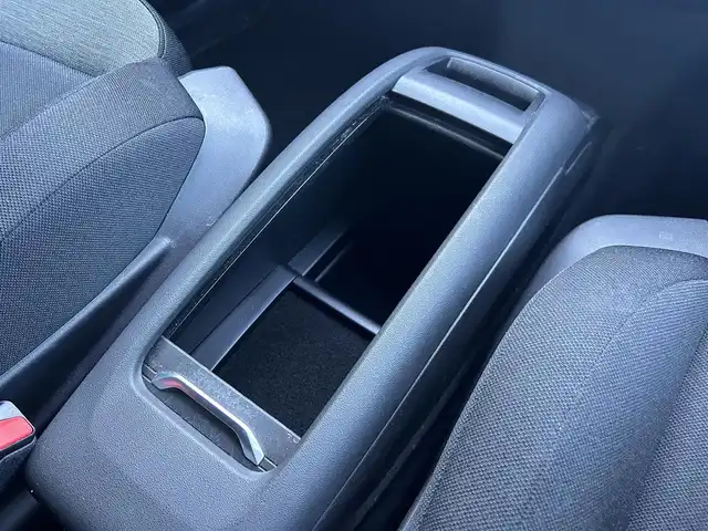 シトロエン グランドＣ４ピカソ シャイン ブルーHDi 埼玉県 2017(平29)年 5.8万km ベージュ ACC /Apple Car Play /バックカメラ レーンキープアシスト /インテリジェントハイビーム /ブラインドスポットモニター /パーキングセンサー /ドライブレコーダー /ETC /3列シート /純正17アルミホイール