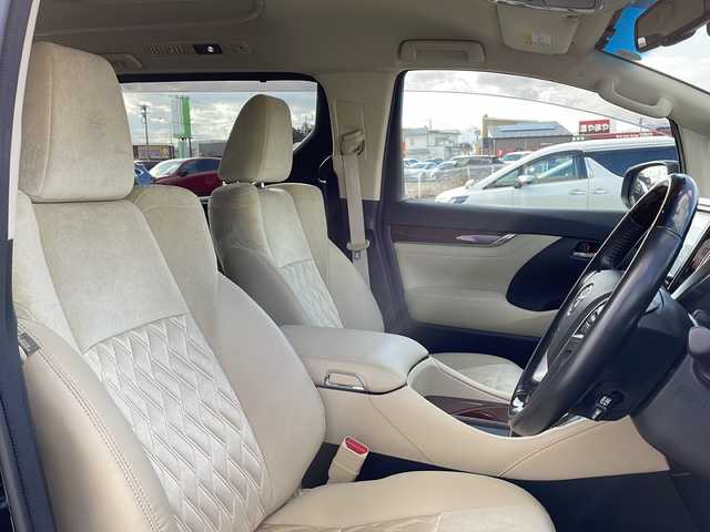 トヨタ アルファードハイブリット G 岩手県 2016(平28)年 2.9万km ブラック 9型ナビ バックC 電動リアゲート 両側電動スライドドア フルセグ DVD再生 メモリ付電動シート レーダークルーズコントロール AC100Vコンセント ビルドインETC オットマン 純正17インチAW オートLEDライト フォグ