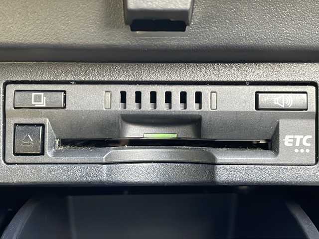 トヨタ アルファードハイブリット G 岩手県 2016(平28)年 2.9万km ブラック 9型ナビ バックC 電動リアゲート 両側電動スライドドア フルセグ DVD再生 メモリ付電動シート レーダークルーズコントロール AC100Vコンセント ビルドインETC オットマン 純正17インチAW オートLEDライト フォグ