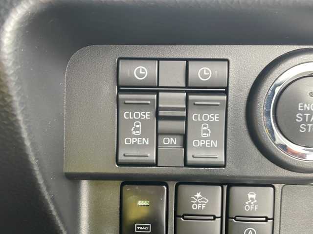 トヨタ ルーミー カスタムG－T 三重県 2021(令3)年 4.4万km パールホワイトⅢ 純正９インチナビ/フルセグTV/ｂｌｕｅｔｏｏｔｈ/ＣＤ，ＤＶＤ再生機能/バックカメラ/オートホールド/前席シートヒーター/両側電動スライドドア/衝突軽減ブレーキ/アイドリングストップ/コーナーセンサー/レーダークルーズコントロール/ステアリングスイッチ/エンジンプッシュスタート/社外前後ドライブレコーダー/スペアキー