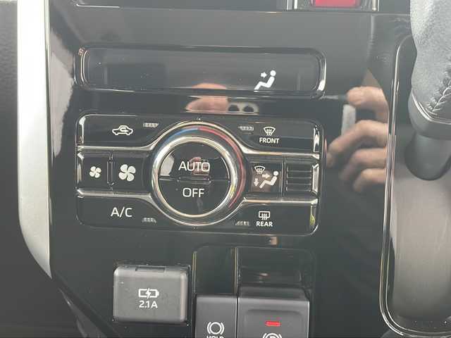 トヨタ ルーミー カスタムG－T 三重県 2021(令3)年 4.4万km パールホワイトⅢ 純正９インチナビ/フルセグTV/ｂｌｕｅｔｏｏｔｈ/ＣＤ，ＤＶＤ再生機能/バックカメラ/オートホールド/前席シートヒーター/両側電動スライドドア/衝突軽減ブレーキ/アイドリングストップ/コーナーセンサー/レーダークルーズコントロール/ステアリングスイッチ/エンジンプッシュスタート/社外前後ドライブレコーダー/スペアキー