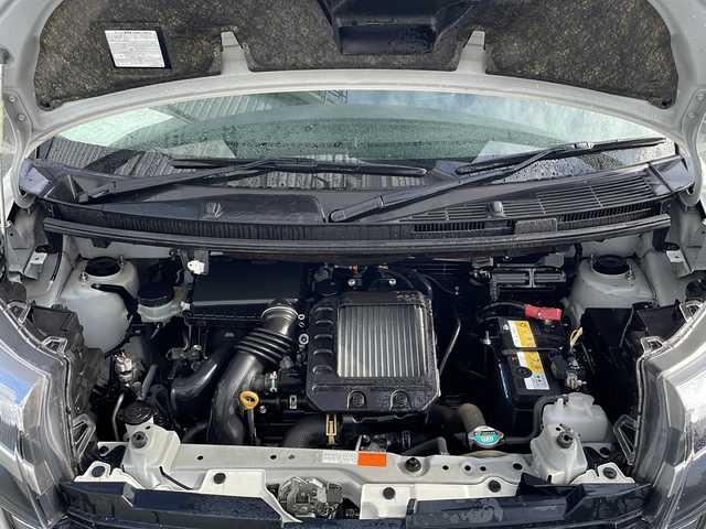 トヨタ ルーミー カスタムG－T 三重県 2021(令3)年 4.4万km パールホワイトⅢ 純正９インチナビ/フルセグTV/ｂｌｕｅｔｏｏｔｈ/ＣＤ，ＤＶＤ再生機能/バックカメラ/オートホールド/前席シートヒーター/両側電動スライドドア/衝突軽減ブレーキ/アイドリングストップ/コーナーセンサー/レーダークルーズコントロール/ステアリングスイッチ/エンジンプッシュスタート/社外前後ドライブレコーダー/スペアキー