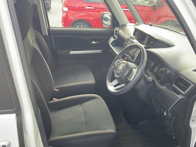 トヨタ ルーミー カスタムG－T 三重県 2021(令3)年 4.4万km パールホワイトⅢ 純正９インチナビ/フルセグTV/ｂｌｕｅｔｏｏｔｈ/ＣＤ，ＤＶＤ再生機能/バックカメラ/オートホールド/前席シートヒーター/両側電動スライドドア/衝突軽減ブレーキ/アイドリングストップ/コーナーセンサー/レーダークルーズコントロール/ステアリングスイッチ/エンジンプッシュスタート/社外前後ドライブレコーダー/スペアキー