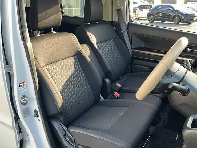 スズキ ワゴンＲ カスタムＺ HYBRID ZX 山口県 2022(令4)年 2.3万km ピュアホワイトP 前方ドライブレコーダー/禁煙車/スマートキー/プッシュスタート/ETC/社外メモリナビ/(DTV/BT/DVD/ラジオ)/全方位カメラ/ヘッドアップディスプレイ/クリアランスソナー/オートライト/オートエアコン/シートヒーター/純正フロアマット/純正アルミホイール/レーダークルーズコントロール/アイドリングストップ/衝突軽減ブレーキ/車線逸脱警報装置/ドアバイザー/保証書/取扱説明書/記録簿