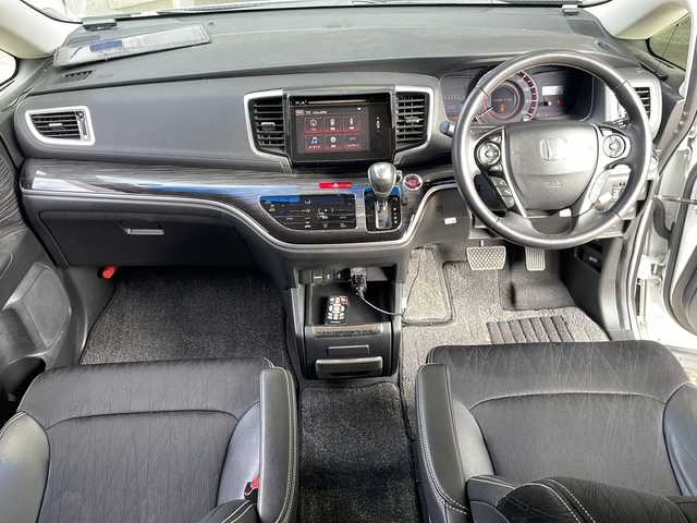 ホンダ オデッセイ アブソルート EX 静岡県 2014(平26)年 8.3万km ホワイトオーキッドパール 純正メモリナビ/・CD/・DVD/・フルセグＴＶ/・Bluetooth/・USB/・AM/・FM/主要装備/・両側パワスラ/・後席モニター/・衝突軽減/・レーンキープ/・クルコン/・BSM/・バックカメラ/・ETC/・ドラレコ/・TVキャンセラー/・ハーフレザーシート/・ヒーテッドドアミラー/・ステリモ/・LEDヘッドライト/・オートライト/・フォグランプ/・社外フロアマット/・社外アルミホイール