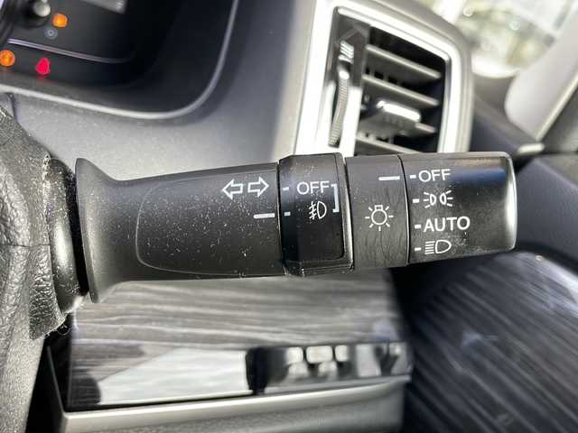 ホンダ オデッセイ アブソルート EX 静岡県 2014(平26)年 8.3万km ホワイトオーキッドパール 純正メモリナビ/・CD/・DVD/・フルセグＴＶ/・Bluetooth/・USB/・AM/・FM/主要装備/・両側パワスラ/・後席モニター/・衝突軽減/・レーンキープ/・クルコン/・BSM/・バックカメラ/・ETC/・ドラレコ/・TVキャンセラー/・ハーフレザーシート/・ヒーテッドドアミラー/・ステリモ/・LEDヘッドライト/・オートライト/・フォグランプ/・社外フロアマット/・社外アルミホイール