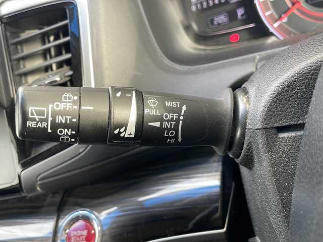 ホンダ オデッセイ アブソルート EX 静岡県 2014(平26)年 8.3万km ホワイトオーキッドパール 純正メモリナビ/・CD/・DVD/・フルセグＴＶ/・Bluetooth/・USB/・AM/・FM/主要装備/・両側パワスラ/・後席モニター/・衝突軽減/・レーンキープ/・クルコン/・BSM/・バックカメラ/・ETC/・ドラレコ/・TVキャンセラー/・ハーフレザーシート/・ヒーテッドドアミラー/・ステリモ/・LEDヘッドライト/・オートライト/・フォグランプ/・社外フロアマット/・社外アルミホイール