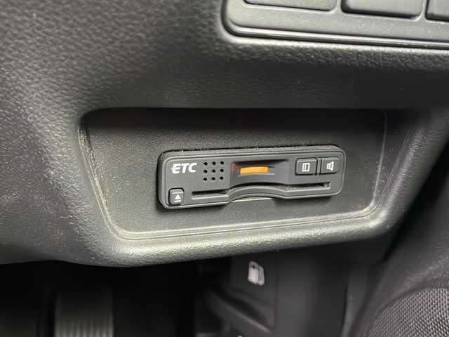 ホンダ オデッセイ アブソルート EX 静岡県 2014(平26)年 8.3万km ホワイトオーキッドパール 純正メモリナビ/・CD/・DVD/・フルセグＴＶ/・Bluetooth/・USB/・AM/・FM/主要装備/・両側パワスラ/・後席モニター/・衝突軽減/・レーンキープ/・クルコン/・BSM/・バックカメラ/・ETC/・ドラレコ/・TVキャンセラー/・ハーフレザーシート/・ヒーテッドドアミラー/・ステリモ/・LEDヘッドライト/・オートライト/・フォグランプ/・社外フロアマット/・社外アルミホイール